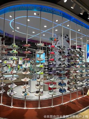 沈阳市皇姑区福福服装鞋帽店 一站式鞋帽服装购物体验